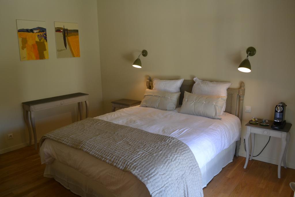 Mas A L'Improviste Bed and Breakfast Maillane Værelse billede